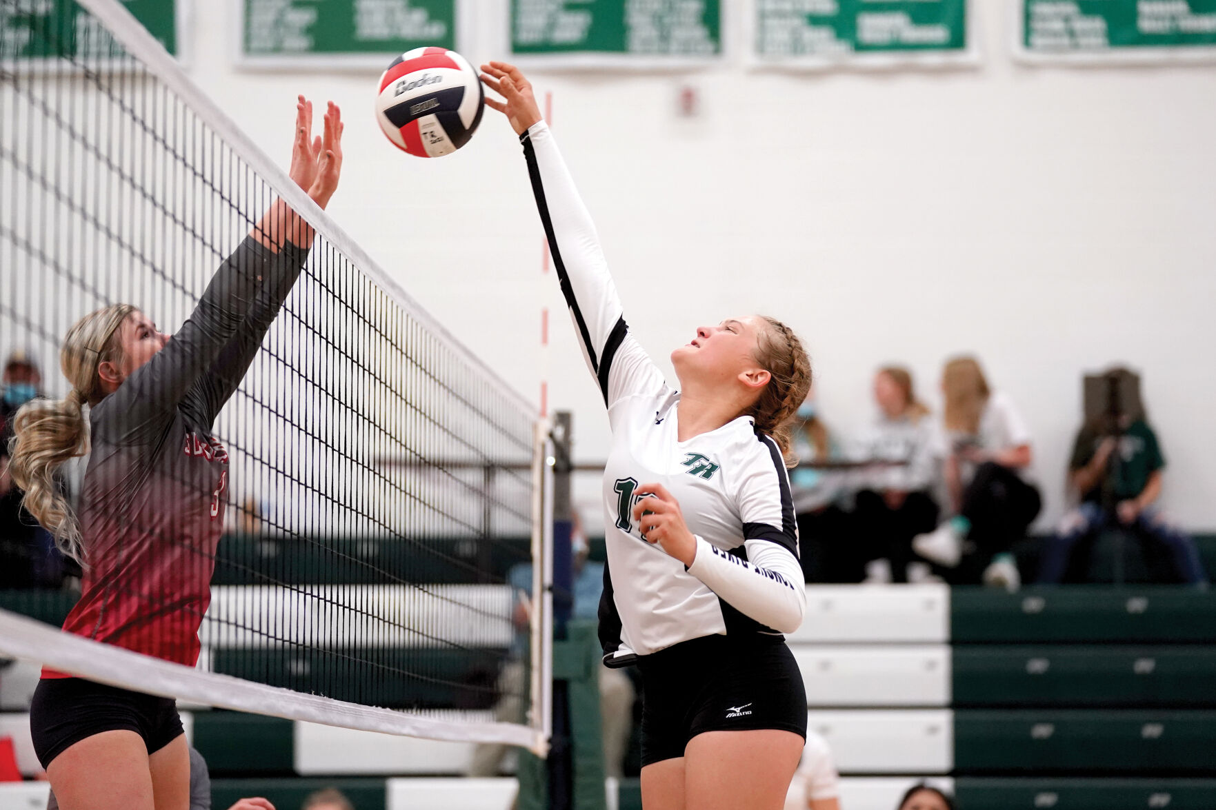 TR VB v Sundance 002.jpg